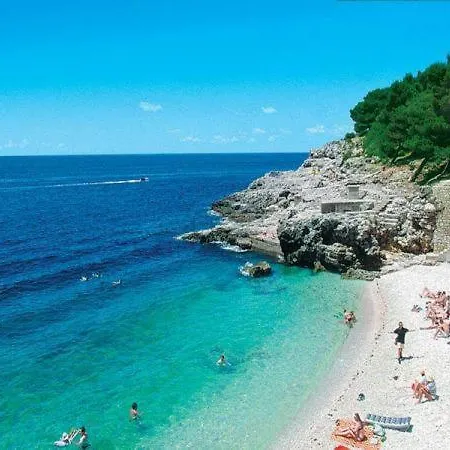 Apartment With Free Parking In Quiet Area A Few Minutes To Beaches & Center - Angels Marlen * Póla